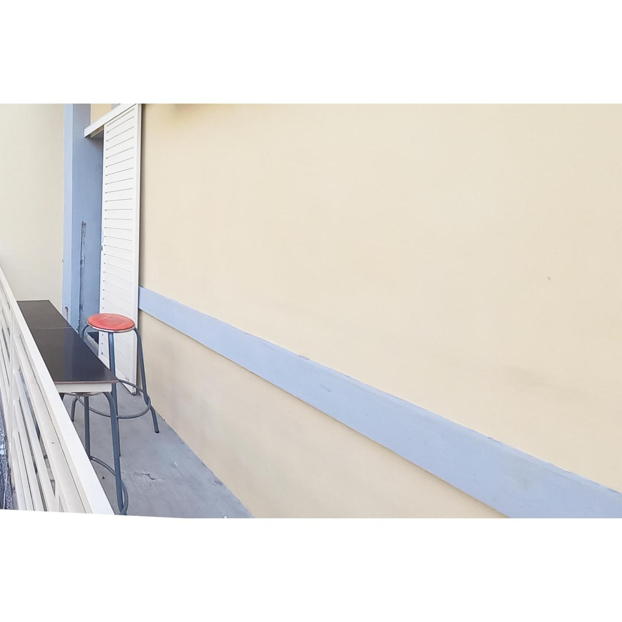 Reddoorz At Deluxe Hotel Near Terminal Purabaya Bungurasih Sidoarjo Εξωτερικό φωτογραφία